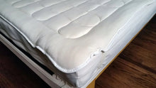 Load image into Gallery viewer, Swiss Dream Bed