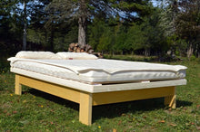 Load image into Gallery viewer, Swiss Dream Bed